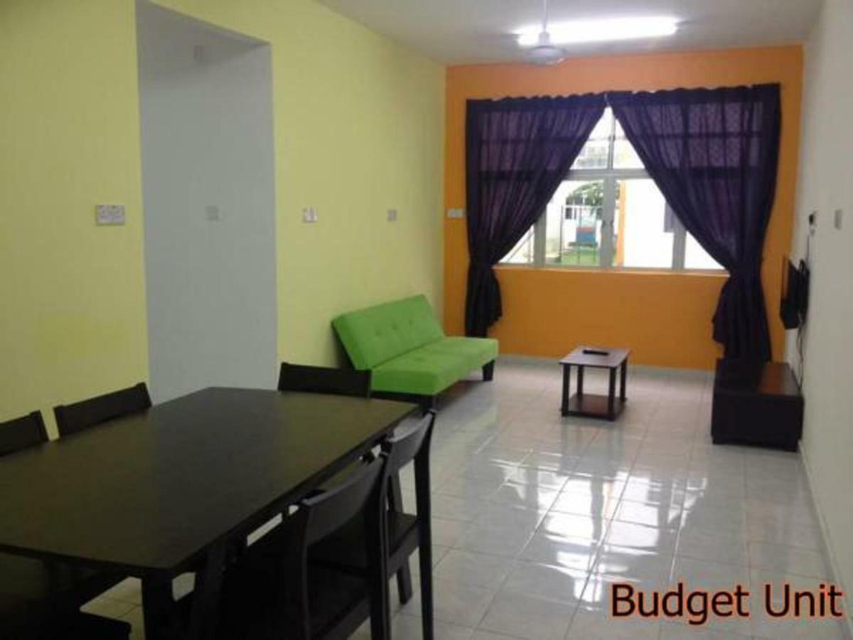 Bistari Homestay Parit Raja Uthm Εξωτερικό φωτογραφία